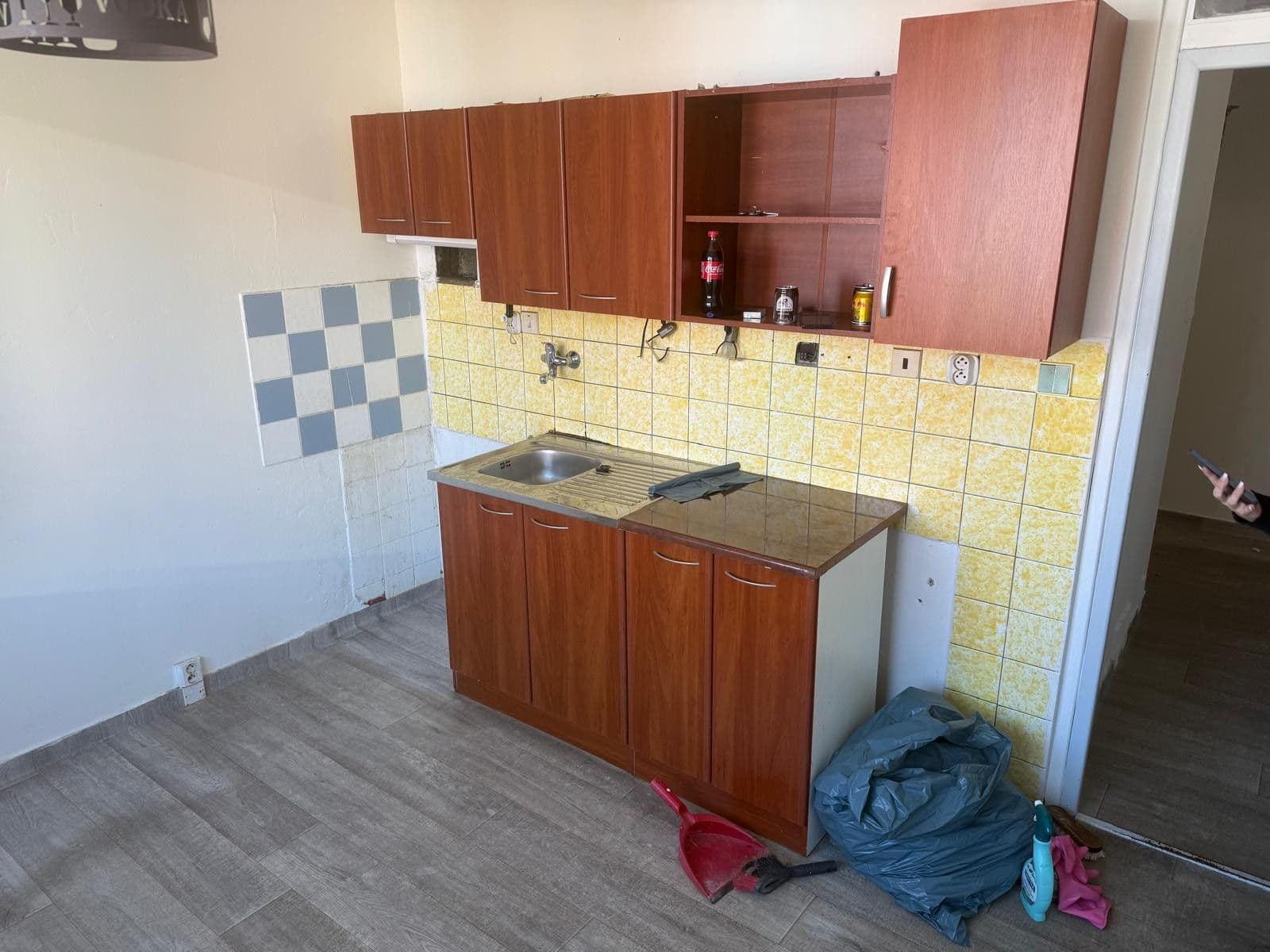 Prenájom bytu 3-izbový 75 m², Kaznějovská, Plzeň, Plzeňský kraj Prenájom bytu 3-izbový 75 m², Kaznějovská, Plzeň, Plzeňský kraj