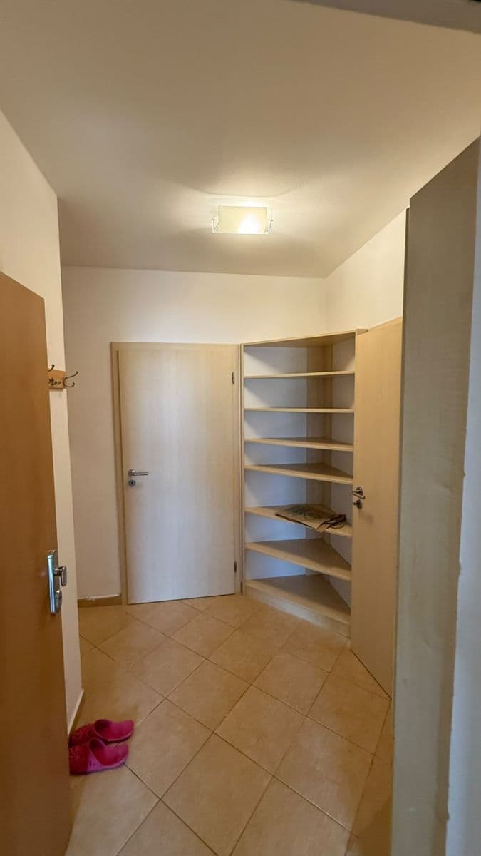 Prenájom bytu 2-izbový 46 m², Nad Údolím, Husinec, Středočeský kraj Prenájom bytu 2-izbový 46 m², Nad Údolím, Husinec, Středočeský kraj