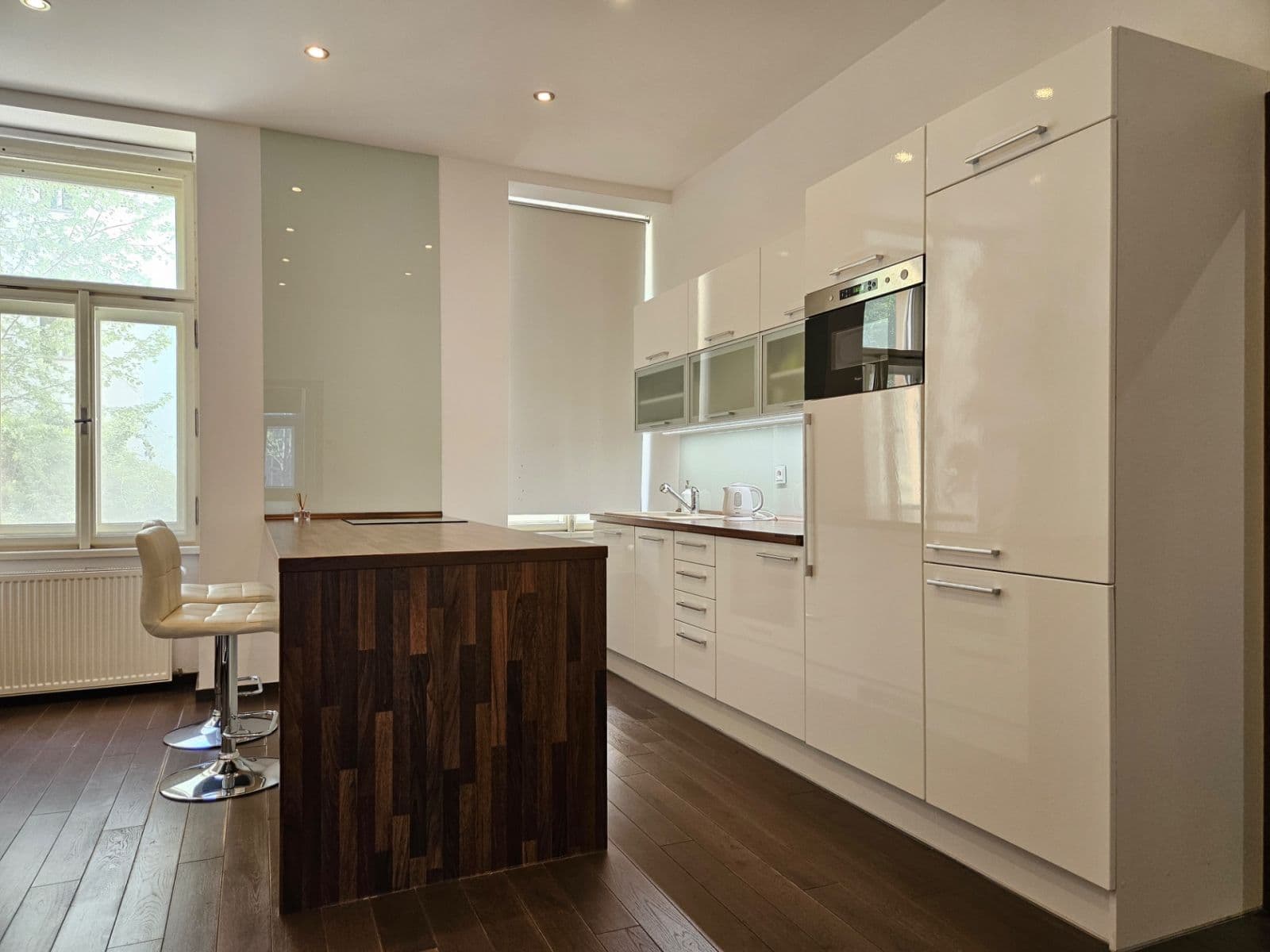 Predaj bytu 3-izbový 70 m², Benátská, Praha, Praha Predaj bytu 3-izbový 70 m², Benátská, Praha, Praha
