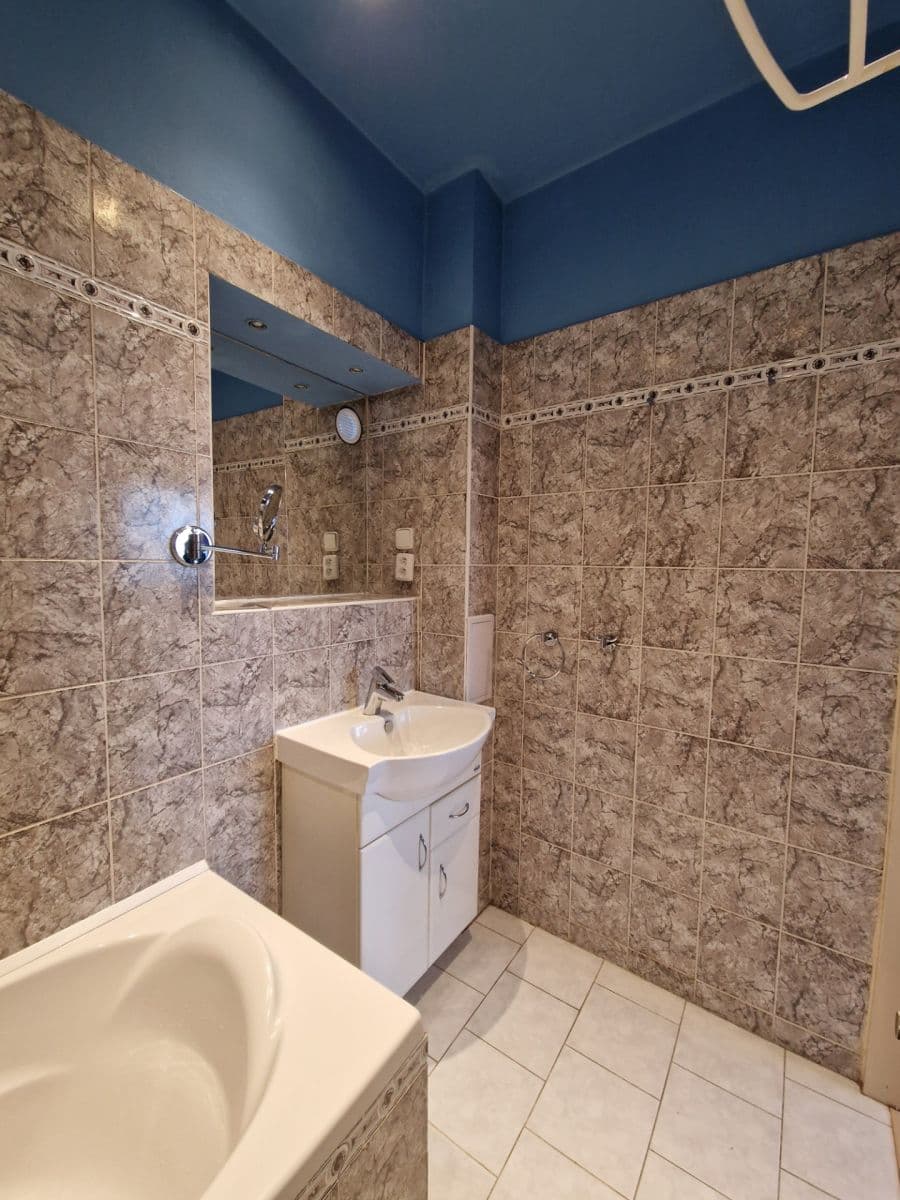 Prenájom bytu 1-izbový 46 m², Jihlavská, Praha, Praha Prenájom bytu 1-izbový 46 m², Jihlavská, Praha, Praha