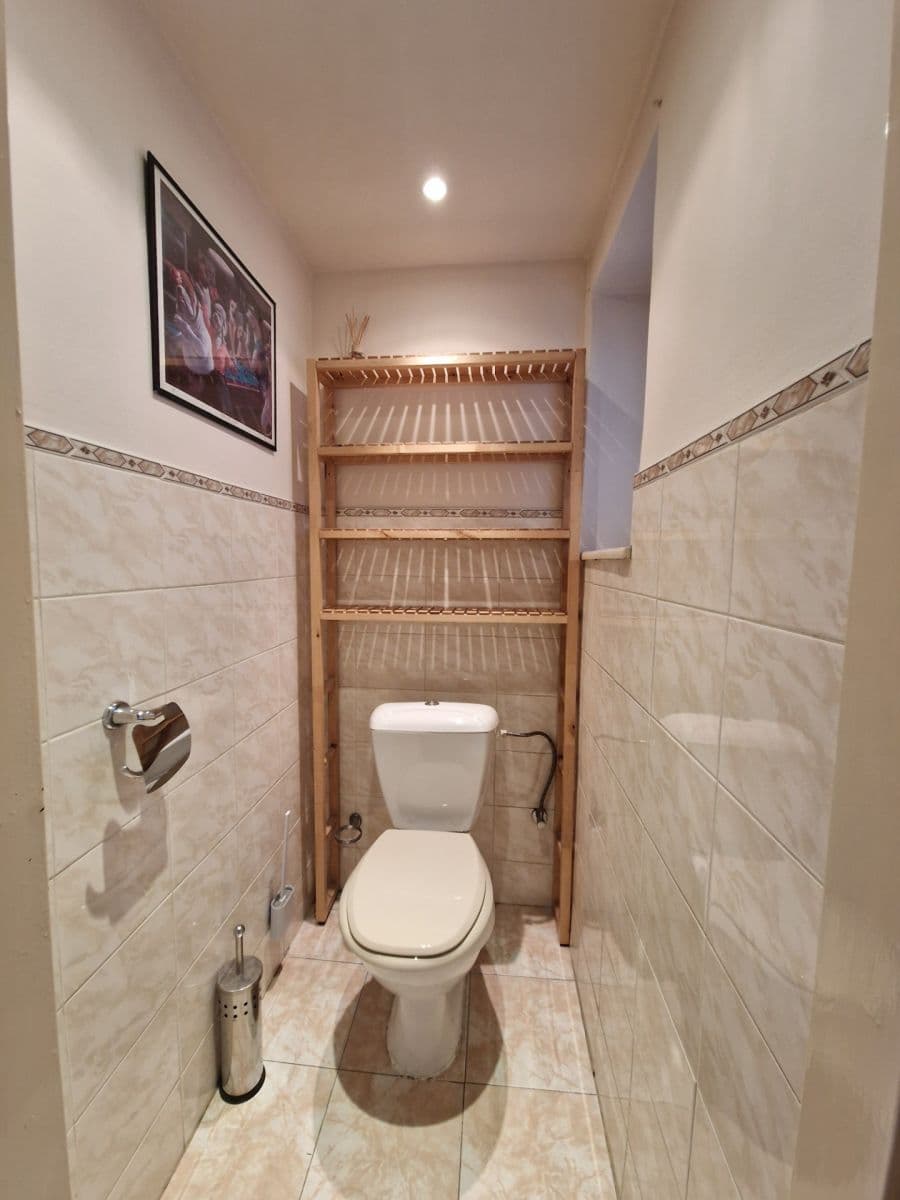 Prenájom bytu 1-izbový 46 m², Jihlavská, Praha, Praha Prenájom bytu 1-izbový 46 m², Jihlavská, Praha, Praha