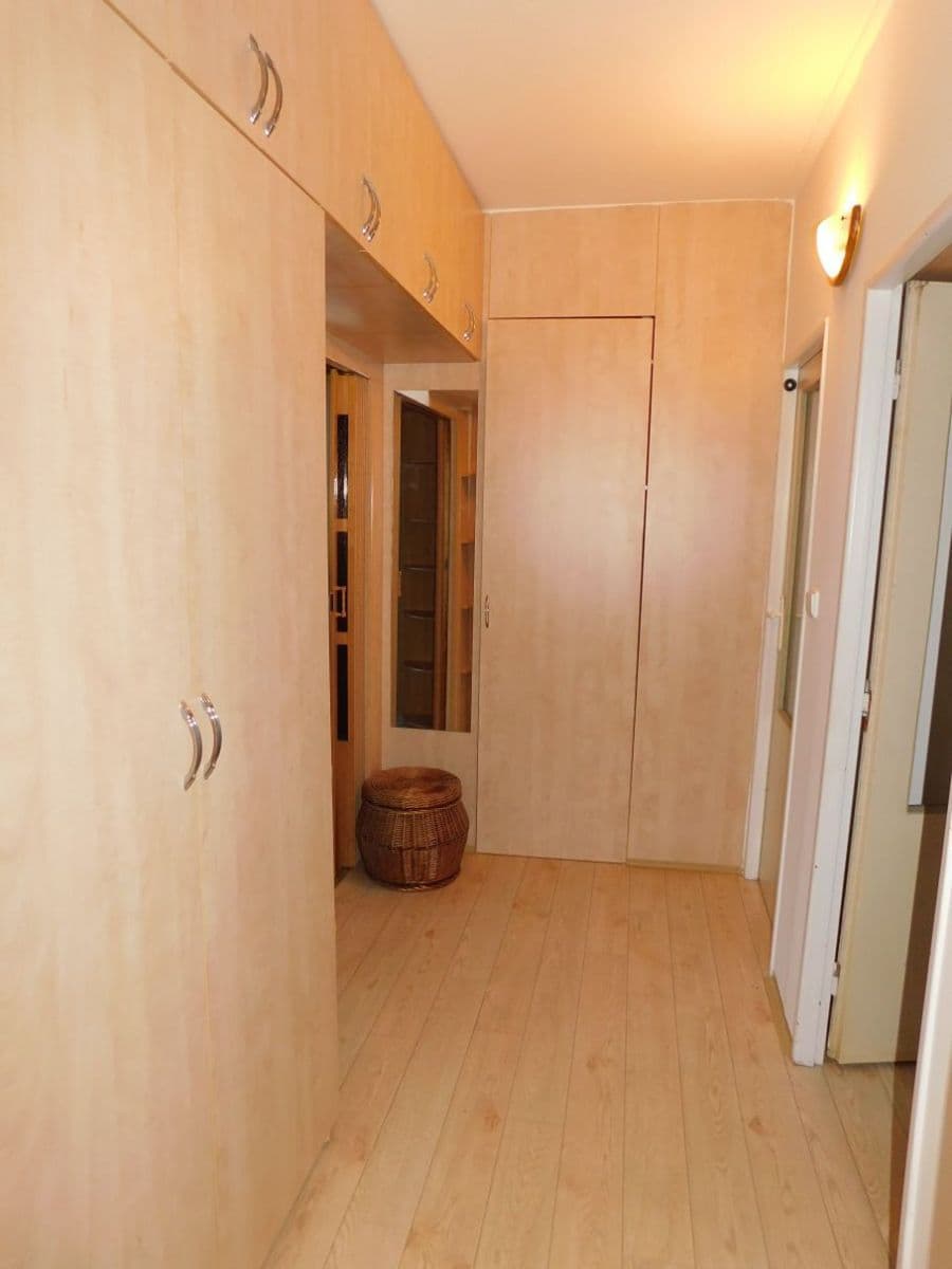Predaj bytu 4-izbový 88 m², Nýřanská, Plzeň, Plzeňský kraj Predaj bytu 4-izbový 88 m², Nýřanská, Plzeň, Plzeňský kraj