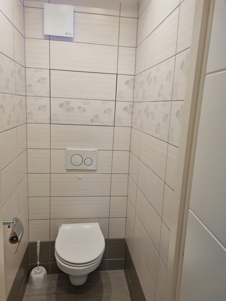 Prenájom bytu 1-izbový 34 m², Višňová, Praha, Praha Prenájom bytu 1-izbový 34 m², Višňová, Praha, Praha