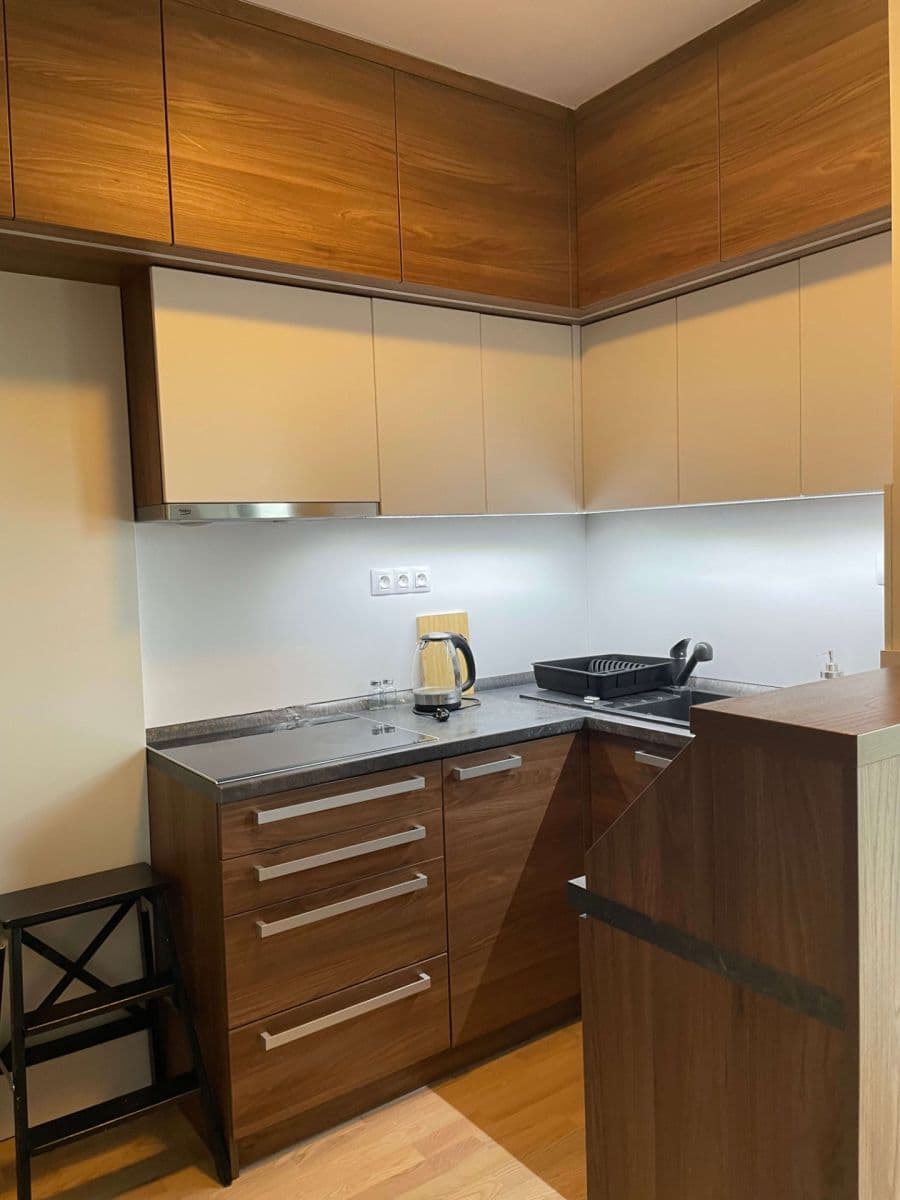 Prenájom bytu 3-izbový 67 m², Učňovská, Praha, Praha Prenájom bytu 3-izbový 67 m², Učňovská, Praha, Praha