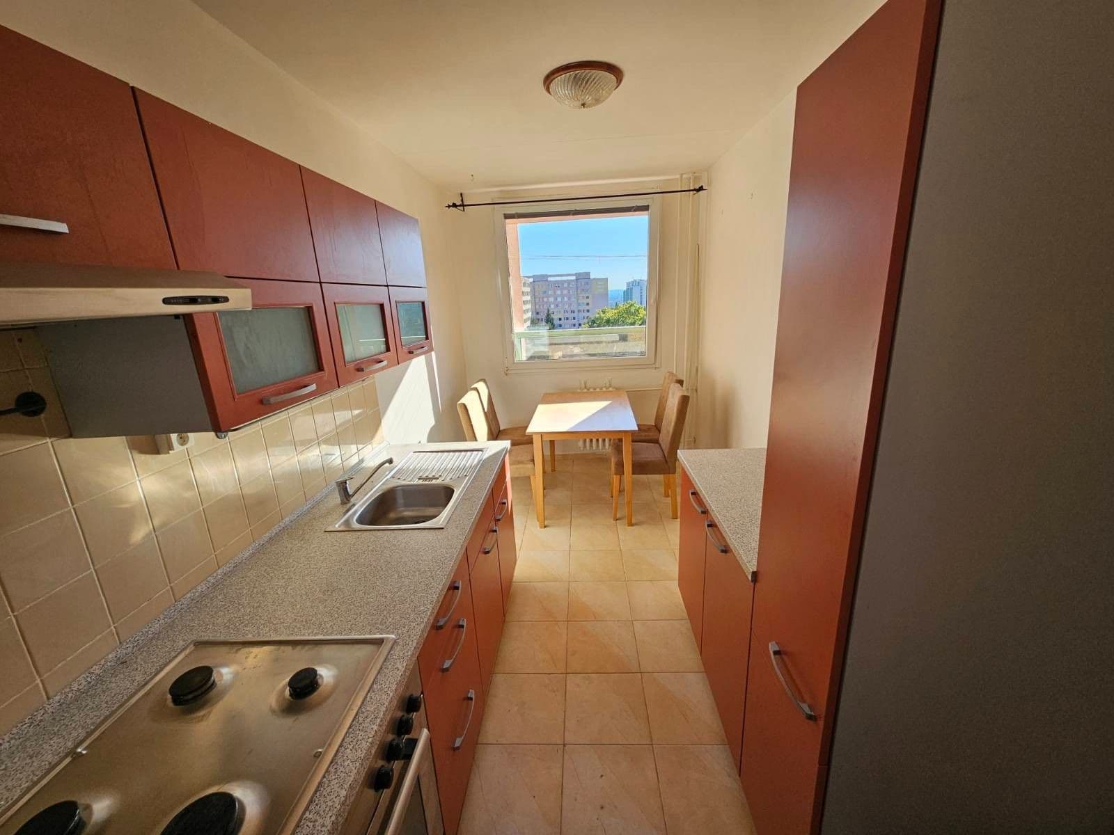 Prenájom bytu 3-izbový 77 m², Nechvílova, Praha, Praha Prenájom bytu 3-izbový 77 m², Nechvílova, Praha, Praha