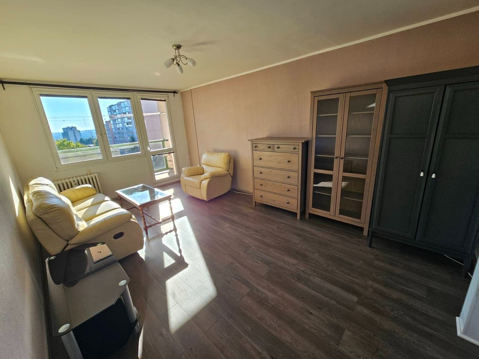 Prenájom bytu 3-izbový 77 m², Nechvílova, Praha, Praha Prenájom bytu 3-izbový 77 m², Nechvílova, Praha, Praha