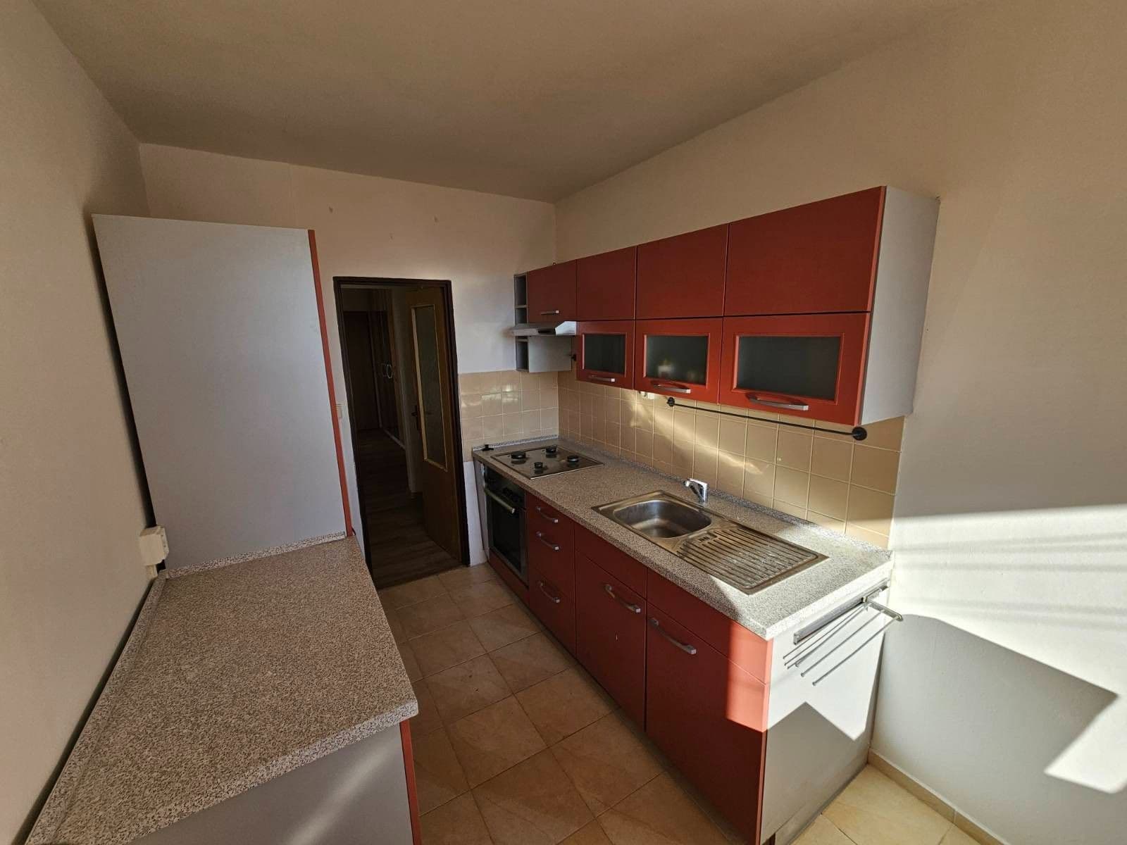 Prenájom bytu 3-izbový 77 m², Nechvílova, Praha, Praha Prenájom bytu 3-izbový 77 m², Nechvílova, Praha, Praha