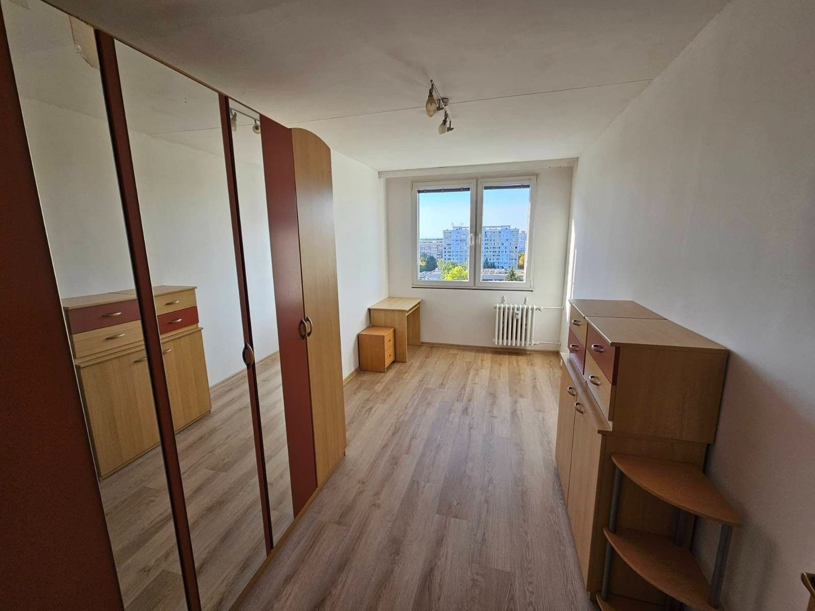 Prenájom bytu 3-izbový 77 m², Nechvílova, Praha, Praha Prenájom bytu 3-izbový 77 m², Nechvílova, Praha, Praha
