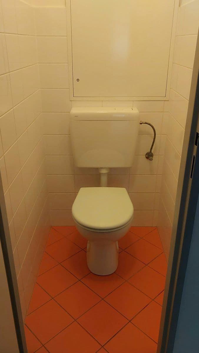 Prenájom bytu 4-izbový 78 m², Svojšovická, Praha, Praha Prenájom bytu 4-izbový 78 m², Svojšovická, Praha, Praha