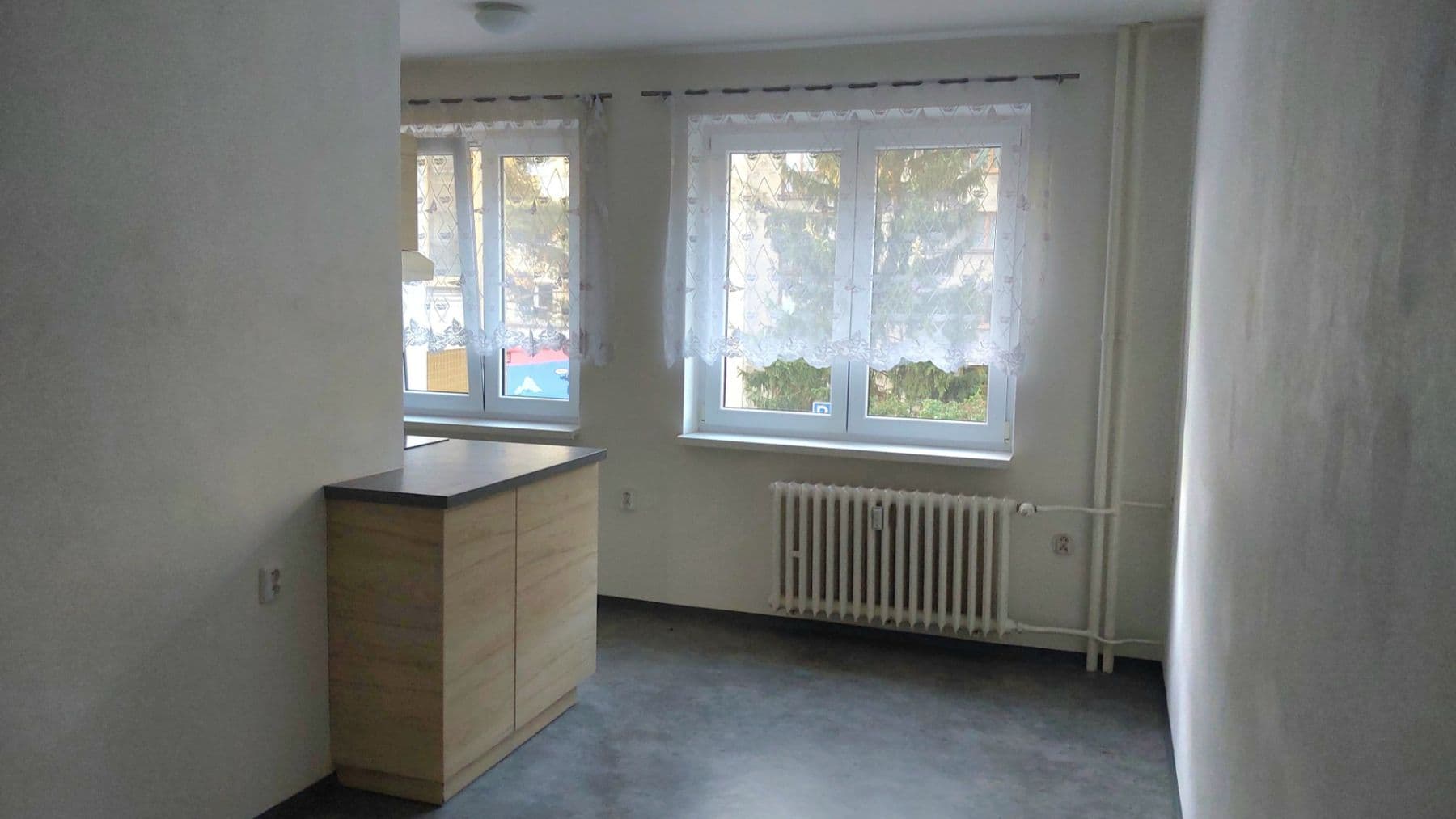 Prenájom bytu 4-izbový 78 m², Svojšovická, Praha, Praha Prenájom bytu 4-izbový 78 m², Svojšovická, Praha, Praha