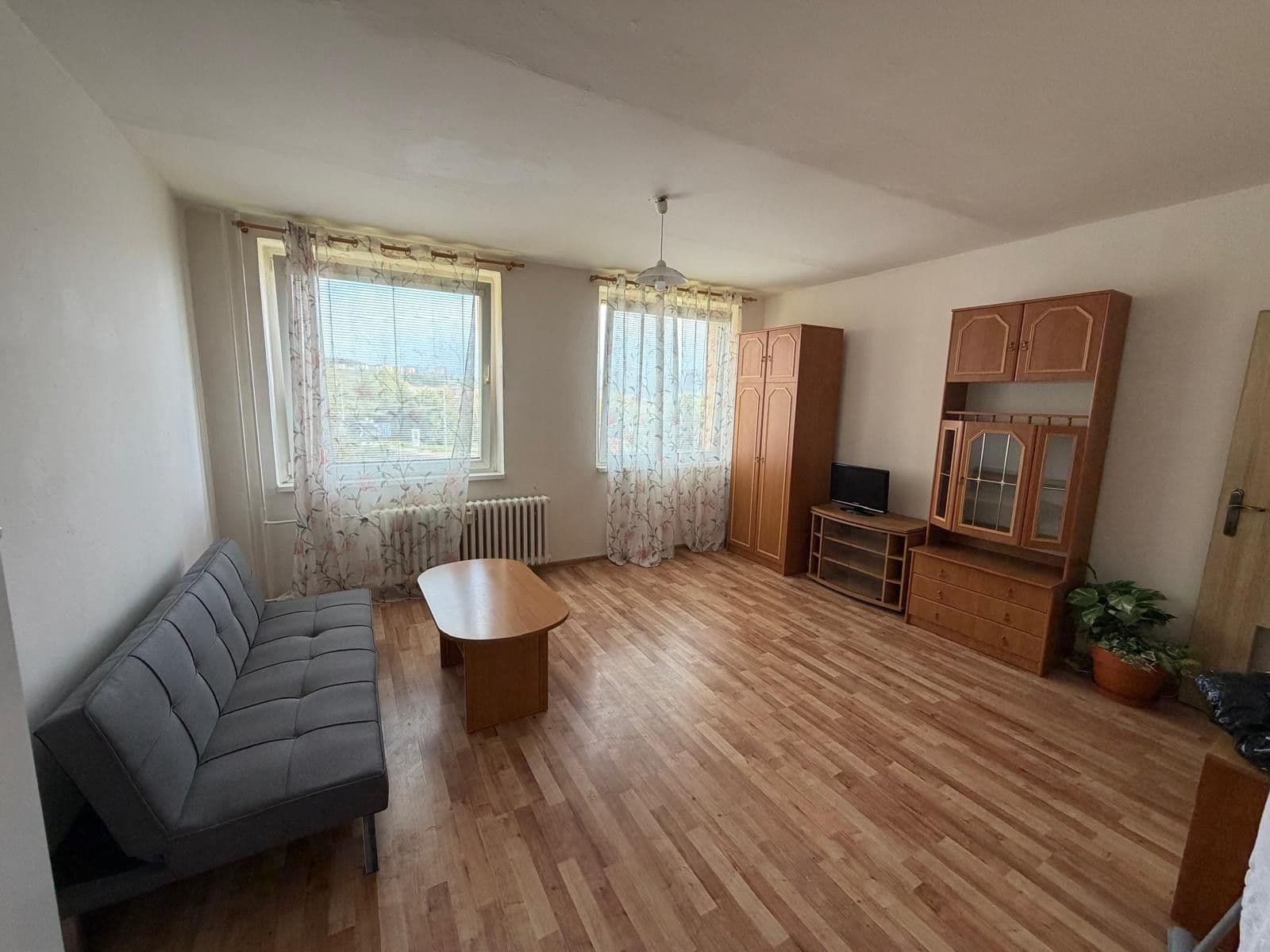 Predaj bytu 1-izbový 32 m², V Oblouku, Ústí nad Labem, Ústecký kraj Predaj bytu 1-izbový 32 m², V Oblouku, Ústí nad Labem, Ústecký kraj