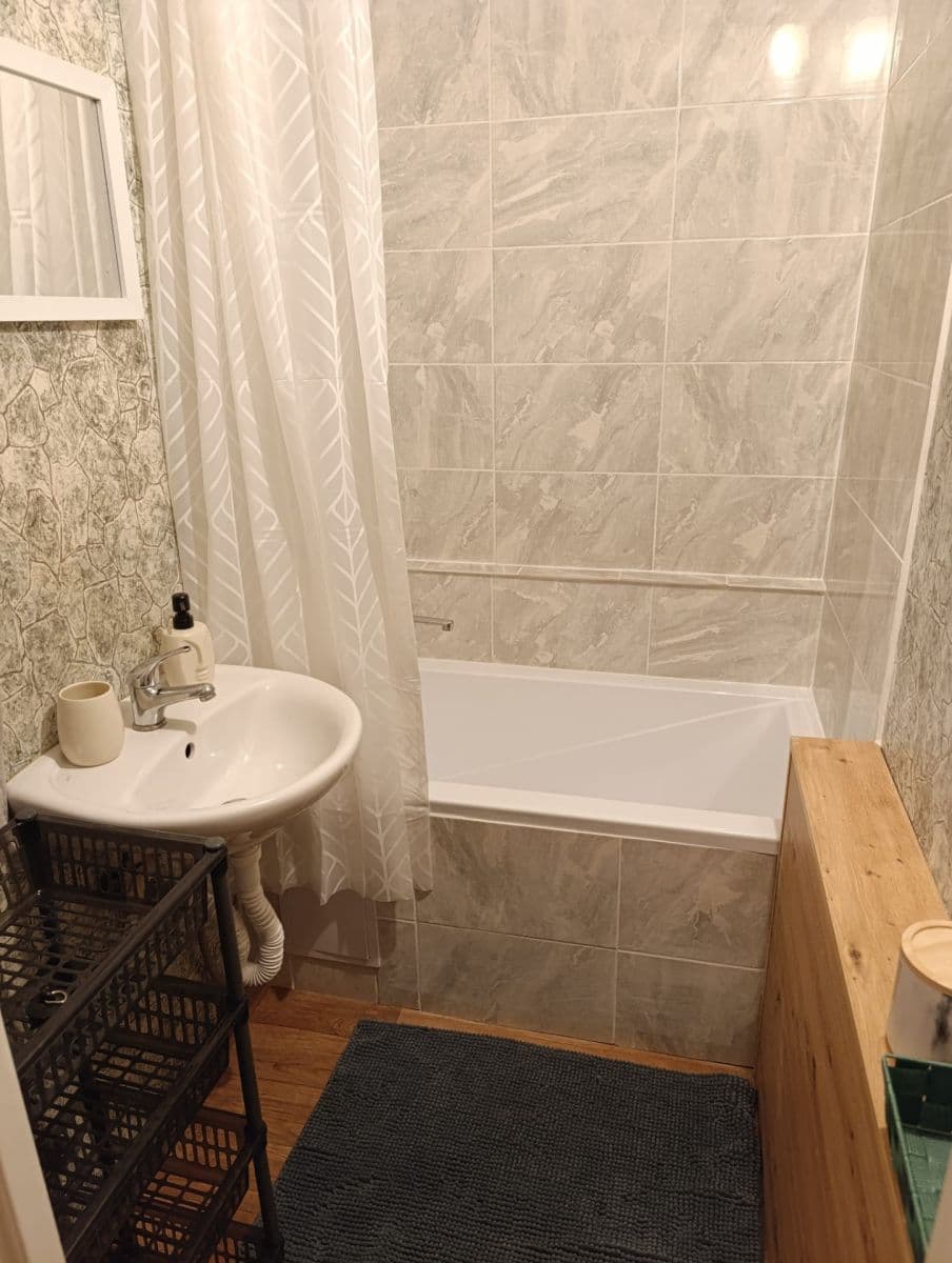 Predaj bytu 1-izbový 32 m², V Oblouku, Ústí nad Labem, Ústecký kraj Predaj bytu 1-izbový 32 m², V Oblouku, Ústí nad Labem, Ústecký kraj