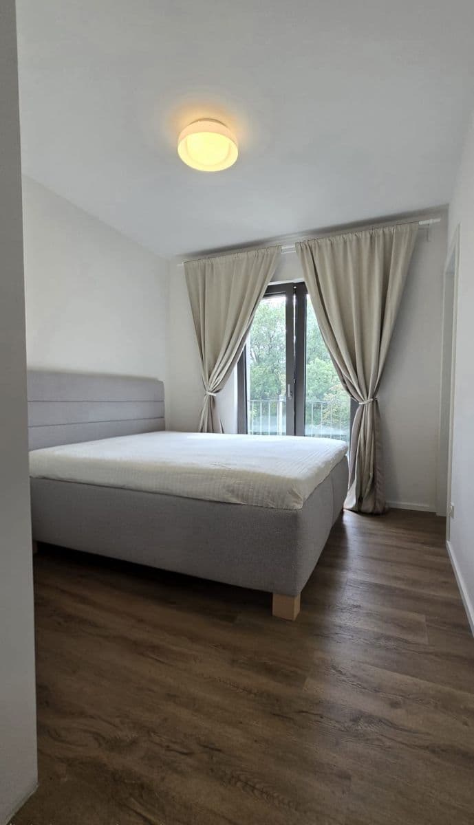 Prenájom domu 111 m², pozemok 322 m², Bezejmenná, Úholičky, Středočeský kraj Prenájom domu 111 m², pozemok 322 m², Bezejmenná, Úholičky, Středočeský kraj