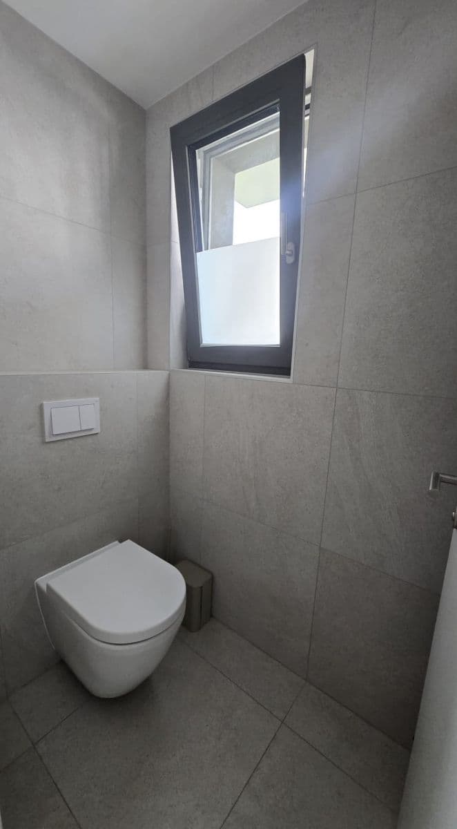 Prenájom domu 111 m², pozemok 322 m², Bezejmenná, Úholičky, Středočeský kraj Prenájom domu 111 m², pozemok 322 m², Bezejmenná, Úholičky, Středočeský kraj