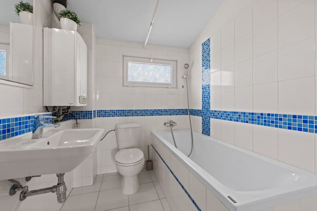 Prenájom domu 90 m², pozemok 96 m², Krátká, Nupaky, Středočeský kraj Prenájom domu 90 m², pozemok 96 m², Krátká, Nupaky, Středočeský kraj