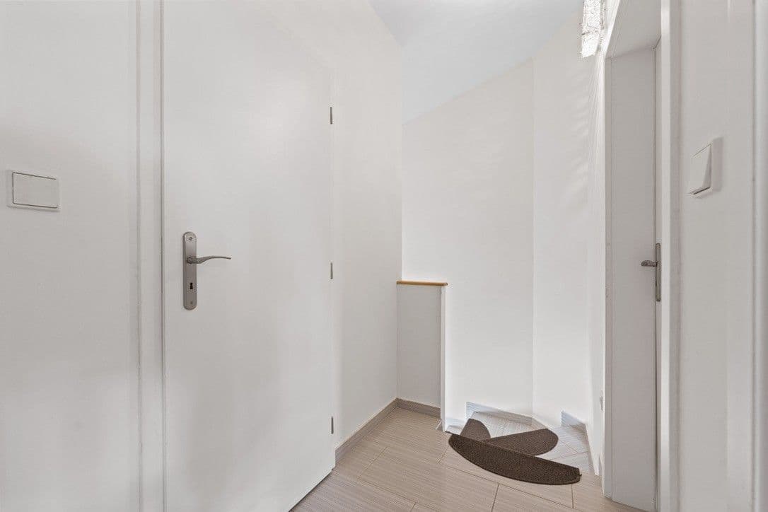 Prenájom domu 90 m², pozemok 96 m², Krátká, Nupaky, Středočeský kraj Prenájom domu 90 m², pozemok 96 m², Krátká, Nupaky, Středočeský kraj