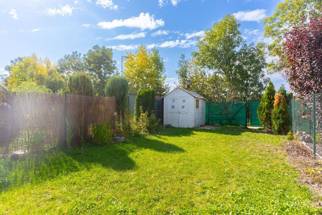 Prenájom domu 90 m², pozemok 96 m², Krátká, Nupaky, Středočeský kraj Prenájom domu 90 m², pozemok 96 m², Krátká, Nupaky, Středočeský kraj
