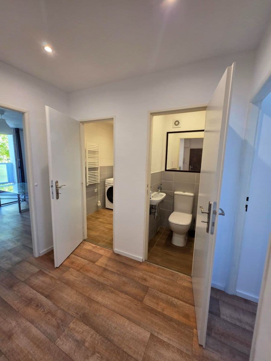 Prenájom bytu 3-izbový 74 m², Lublinská, Praha, Praha Prenájom bytu 3-izbový 74 m², Lublinská, Praha, Praha