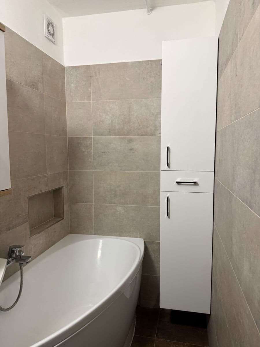 Prenájom bytu 2-izbový 45 m², Jana Růžičky, Praha, Praha Prenájom bytu 2-izbový 45 m², Jana Růžičky, Praha, Praha