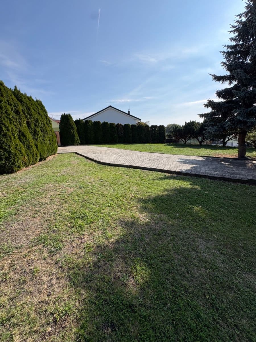 Predaj pozemku 694 m², Veverské Knínice, Jihomoravský kraj Predaj pozemku 694 m², Veverské Knínice, Jihomoravský kraj