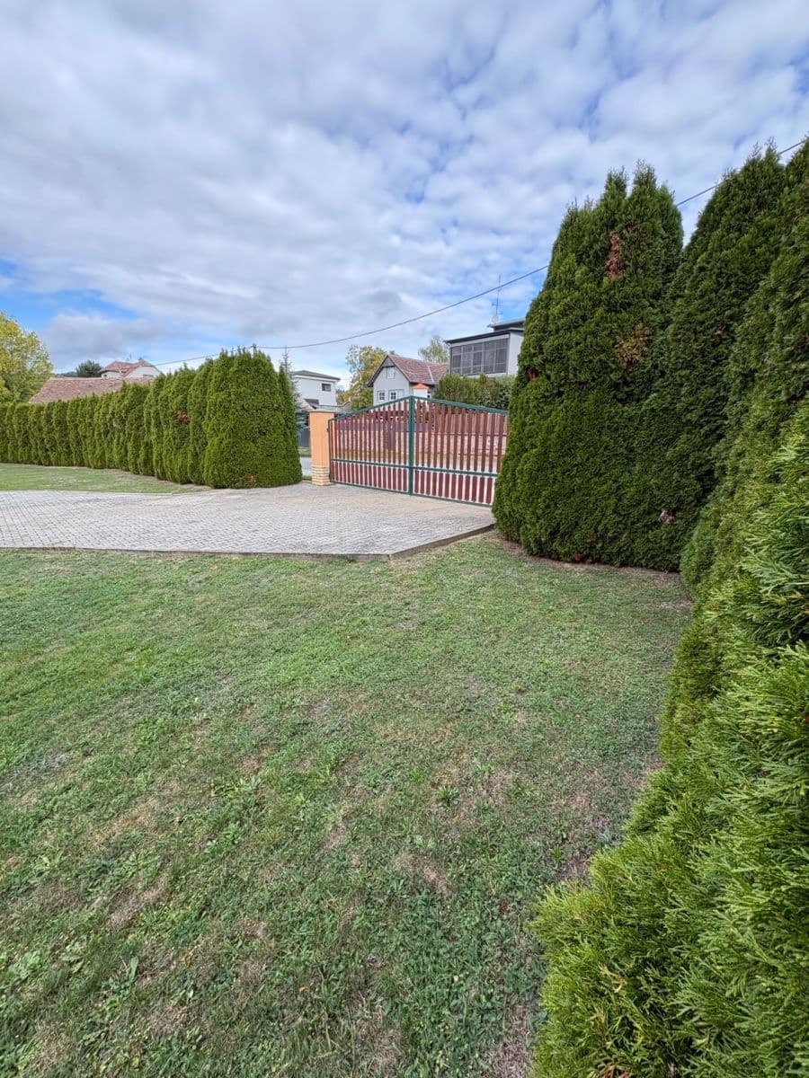 Predaj pozemku 694 m², Veverské Knínice, Jihomoravský kraj Predaj pozemku 694 m², Veverské Knínice, Jihomoravský kraj