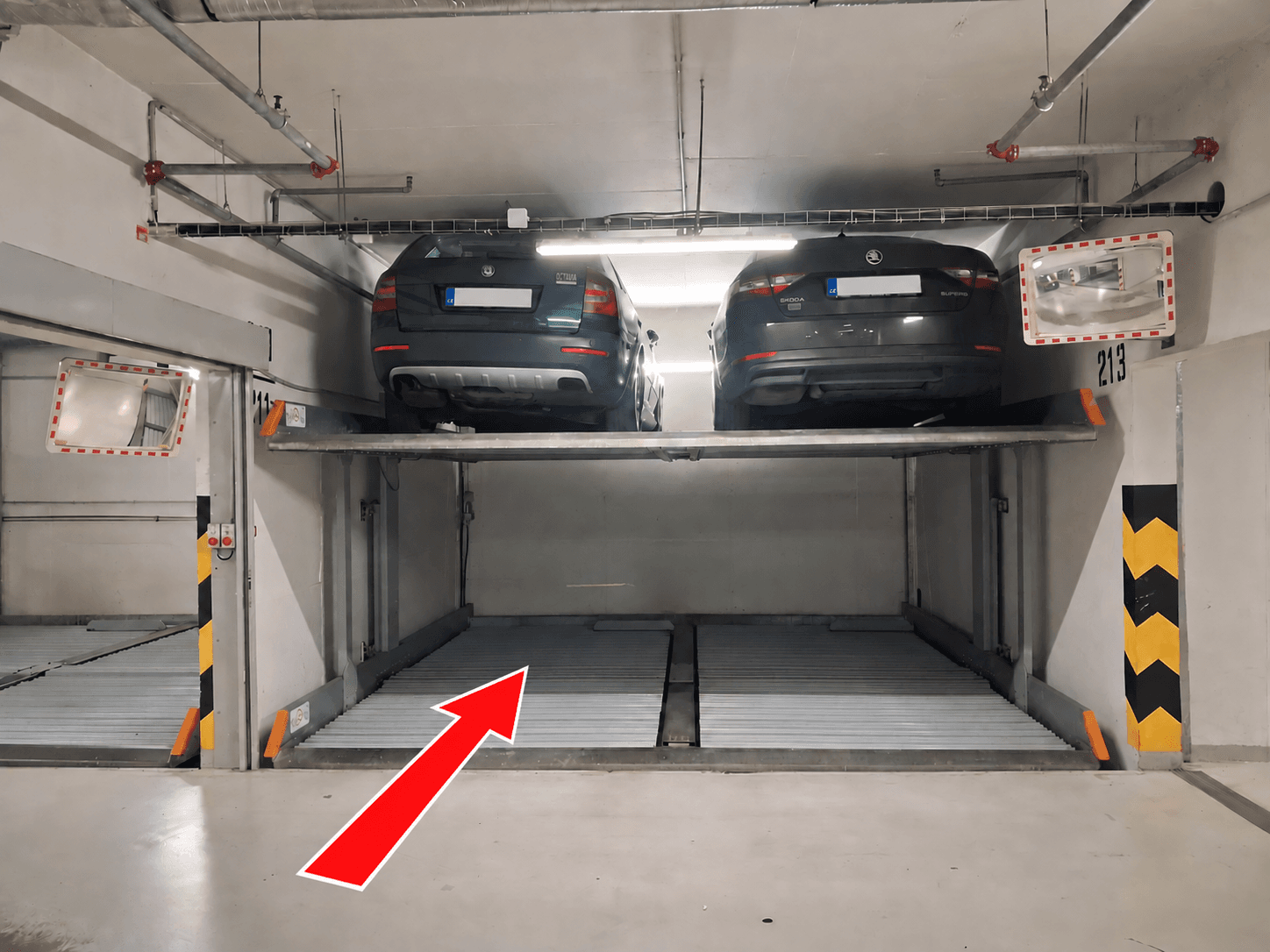 Prenájom garáže 12 m², U Měšťanského pivovaru, Praha, Praha Prenájom garáže 12 m², U Měšťanského pivovaru, Praha, Praha