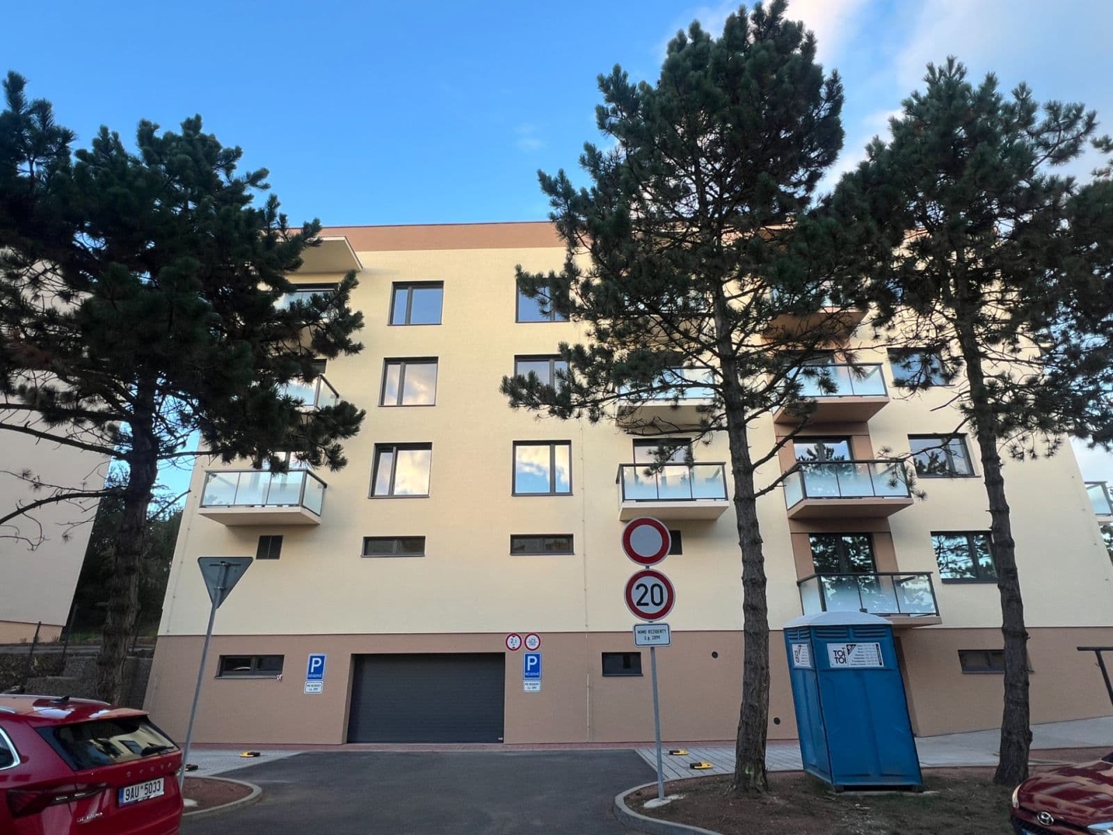 Prenájom bytu 2-izbový 51 m², Mýtská, Rakovník, Středočeský kraj Prenájom bytu 2-izbový 51 m², Mýtská, Rakovník, Středočeský kraj