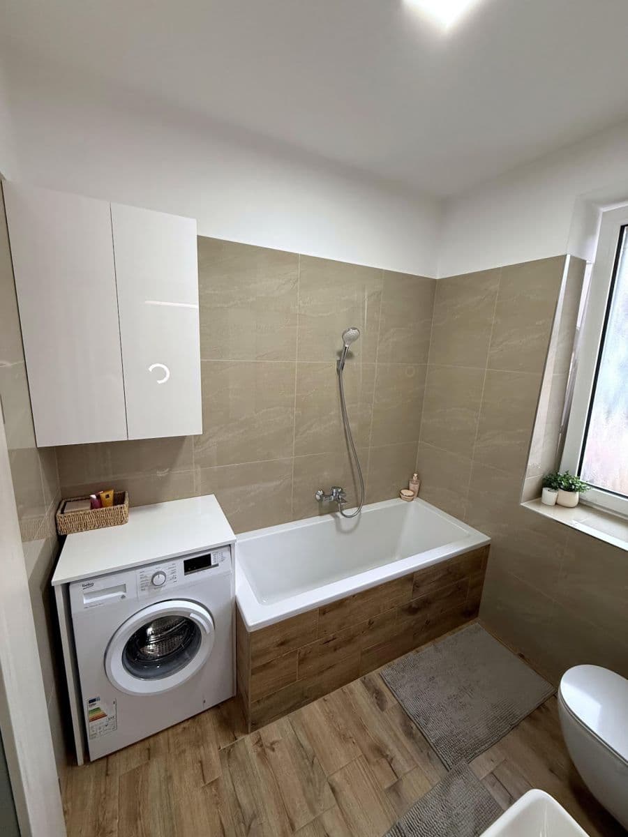 Predaj bytu 2-izbový 50 m², Pekárenská, České Budějovice, Jihočeský kraj Predaj bytu 2-izbový 50 m², Pekárenská, České Budějovice, Jihočeský kraj