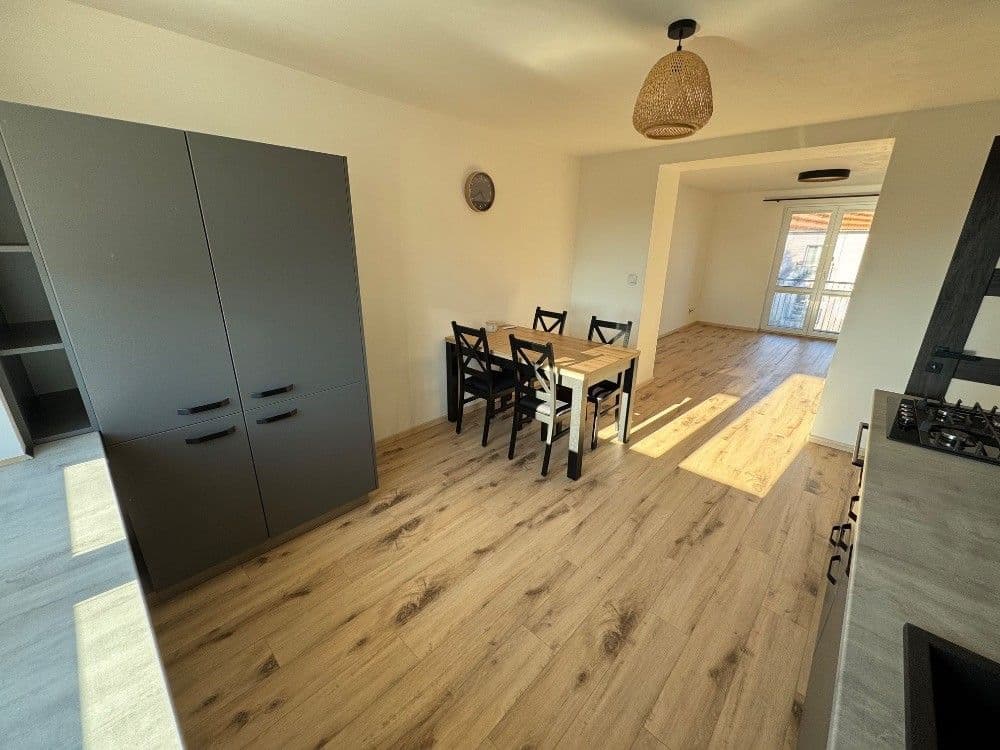 Prenájom bytu 2-izbový 50 m², Zahradní, Plzeň, Plzeňský kraj Prenájom bytu 2-izbový 50 m², Zahradní, Plzeň, Plzeňský kraj