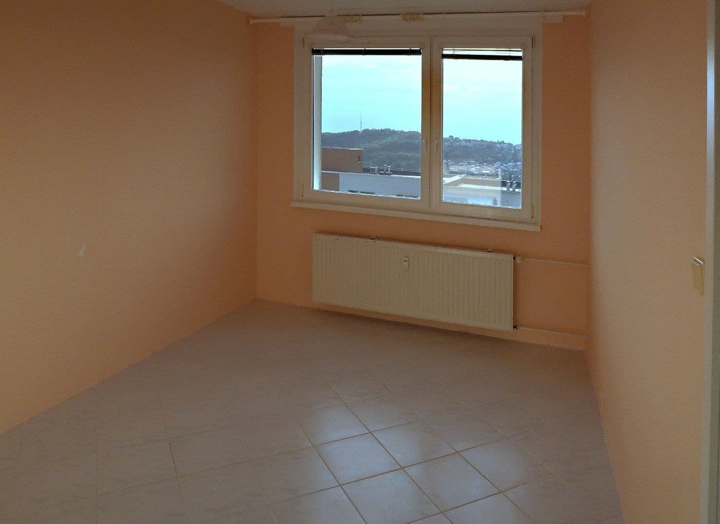 Prenájom bytu 3-izbový 68 m², Okružní, Zlín, Zlínský kraj Prenájom bytu 3-izbový 68 m², Okružní, Zlín, Zlínský kraj