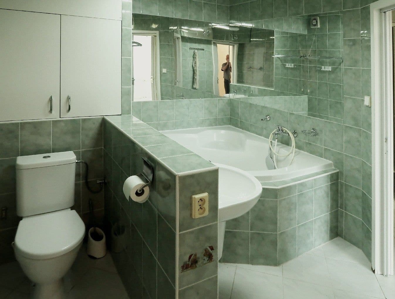 Prenájom bytu 3-izbový 68 m², Okružní, Zlín, Zlínský kraj Prenájom bytu 3-izbový 68 m², Okružní, Zlín, Zlínský kraj