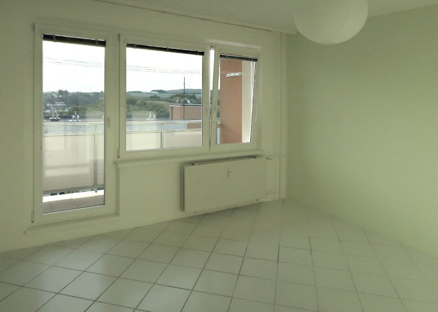 Prenájom bytu 3-izbový 68 m², Okružní, Zlín, Zlínský kraj Prenájom bytu 3-izbový 68 m², Okružní, Zlín, Zlínský kraj