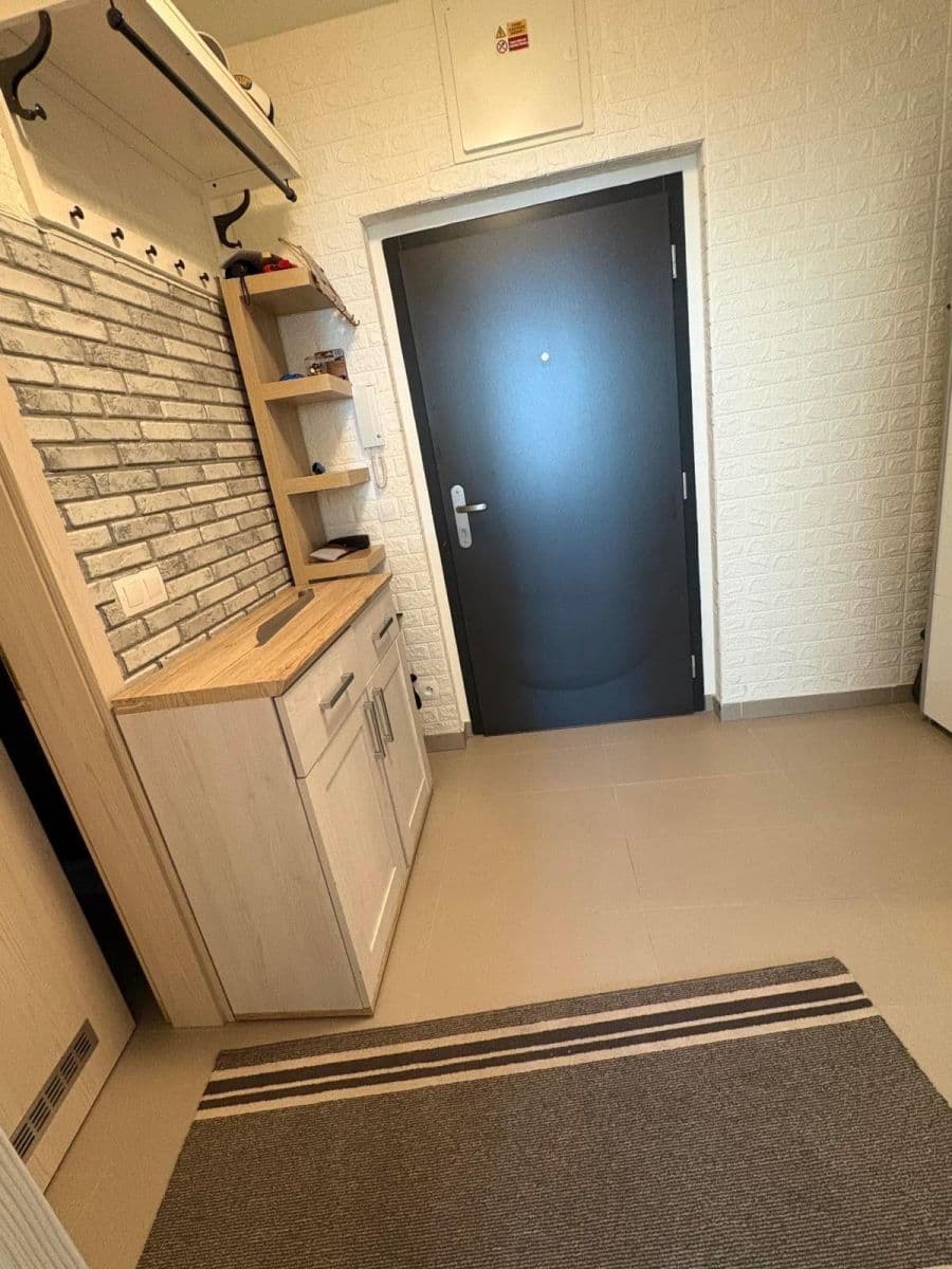 Predaj bytu 1-izbový 43 m², Škrábkových, Praha, Praha Predaj bytu 1-izbový 43 m², Škrábkových, Praha, Praha
