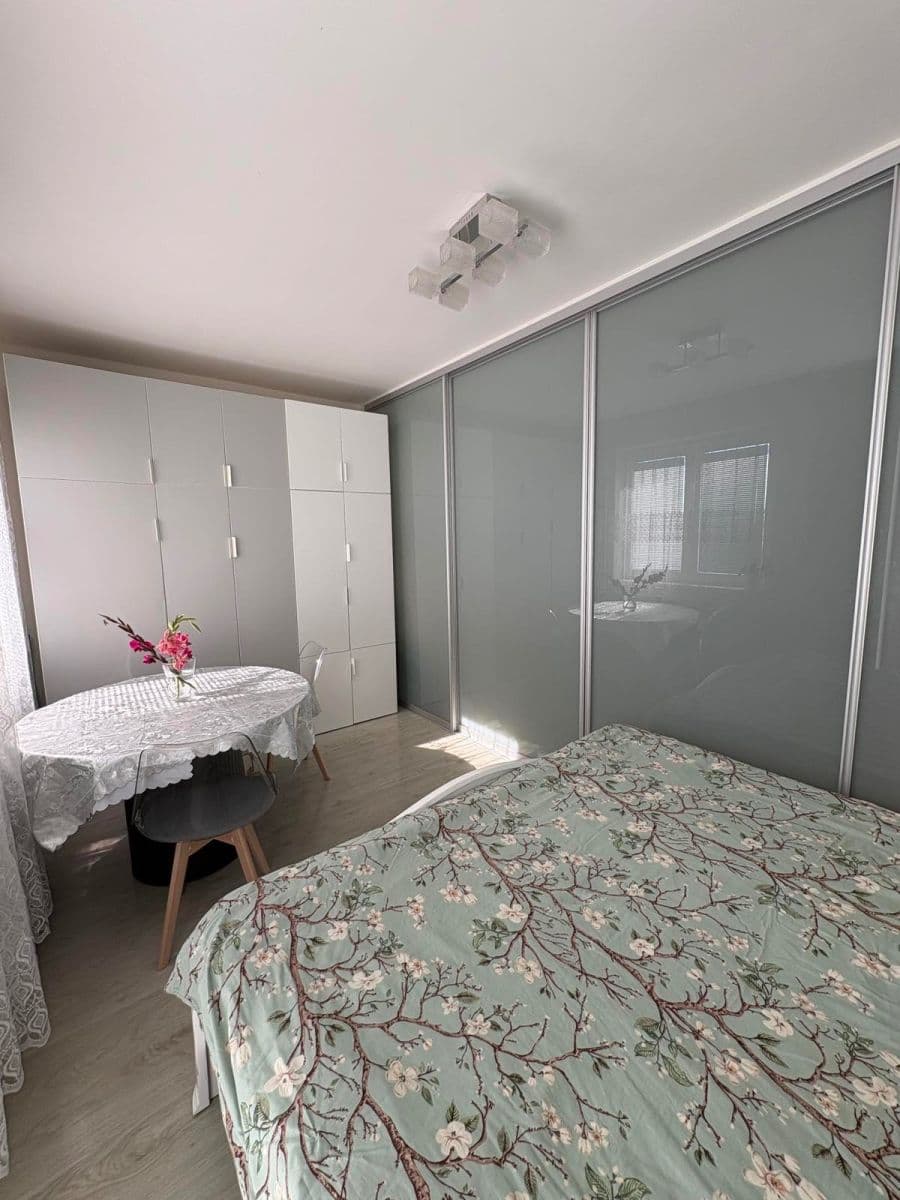 Predaj bytu 1-izbový 43 m², Škrábkových, Praha, Praha Predaj bytu 1-izbový 43 m², Škrábkových, Praha, Praha