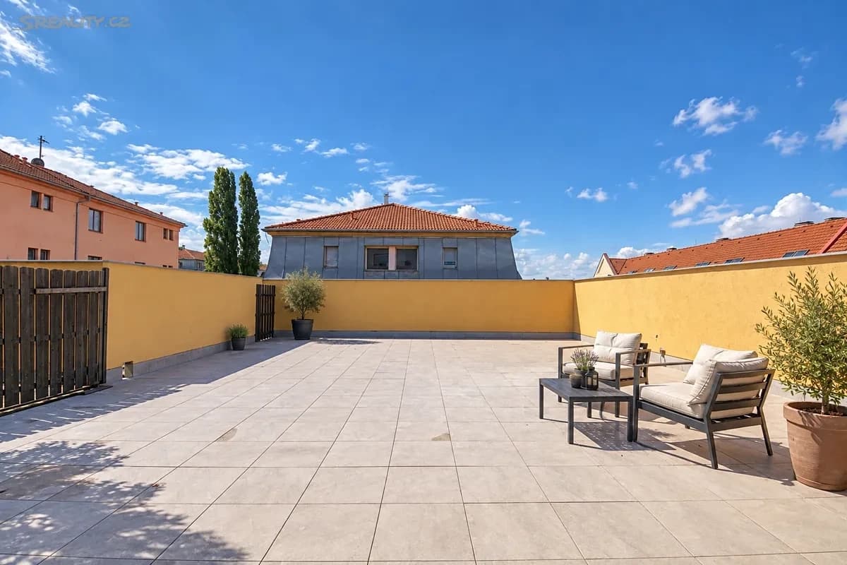 Predaj bytu 2-izbový 74 m², U Kloubových domů, Praha, Praha Predaj bytu 2-izbový 74 m², U Kloubových domů, Praha, Praha