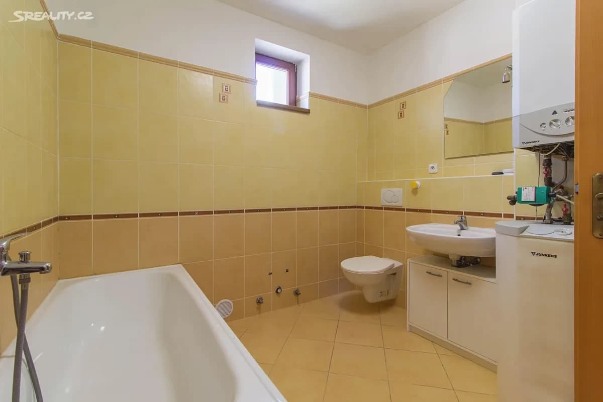 Predaj bytu 2-izbový 74 m², U Kloubových domů, Praha, Praha Predaj bytu 2-izbový 74 m², U Kloubových domů, Praha, Praha