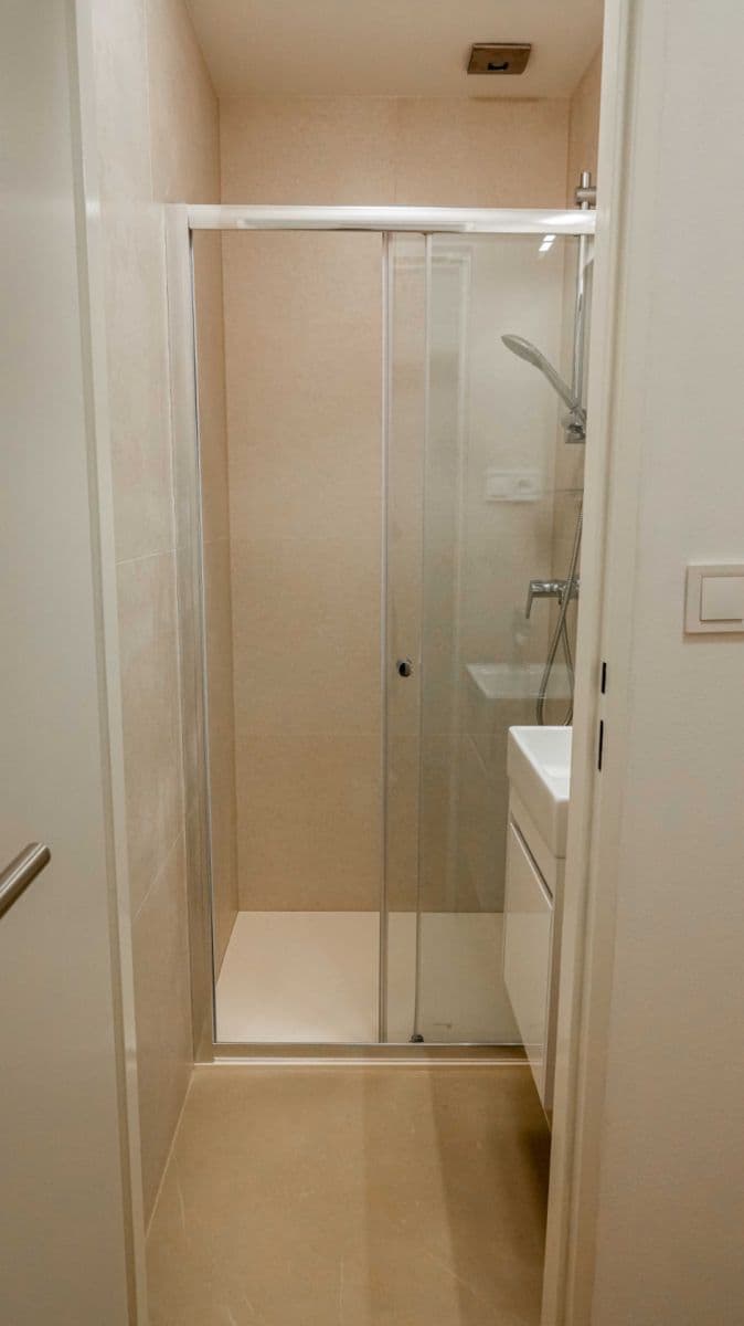 Prenájom bytu 1-izbový 31 m², V Podluží, Praha, Praha Prenájom bytu 1-izbový 31 m², V Podluží, Praha, Praha