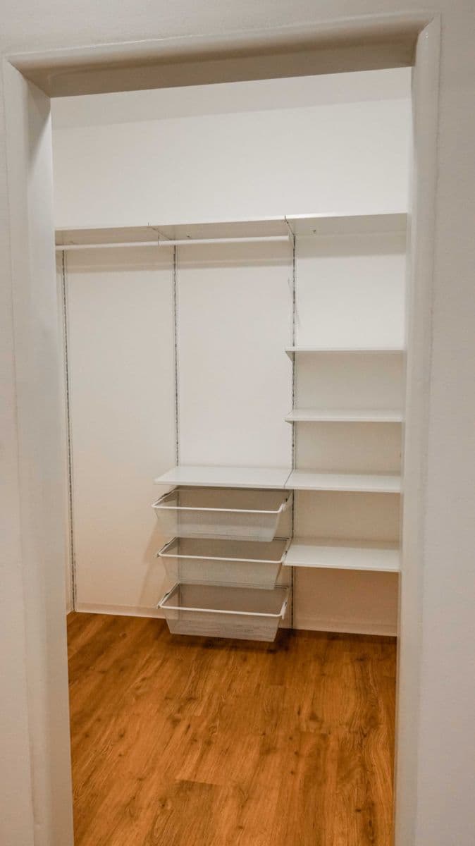 Prenájom bytu 1-izbový 31 m², V Podluží, Praha, Praha Prenájom bytu 1-izbový 31 m², V Podluží, Praha, Praha