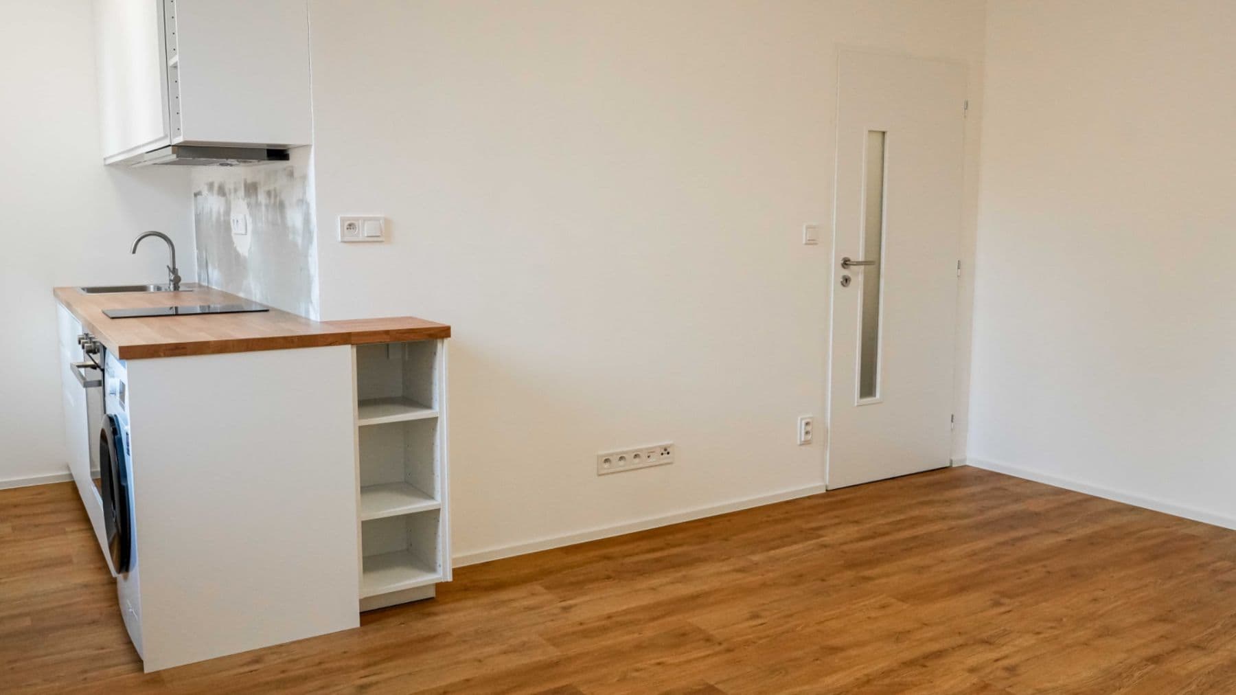 Prenájom bytu 1-izbový 31 m², V Podluží, Praha, Praha Prenájom bytu 1-izbový 31 m², V Podluží, Praha, Praha