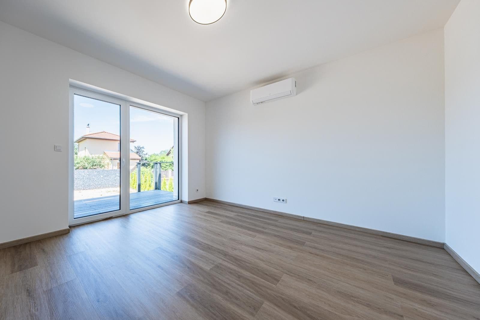 Predaj domu 191 m², pozemok 694 m², Oblouková, Kozojedy, Středočeský kraj Predaj domu 191 m², pozemok 694 m², Oblouková, Kozojedy, Středočeský kraj