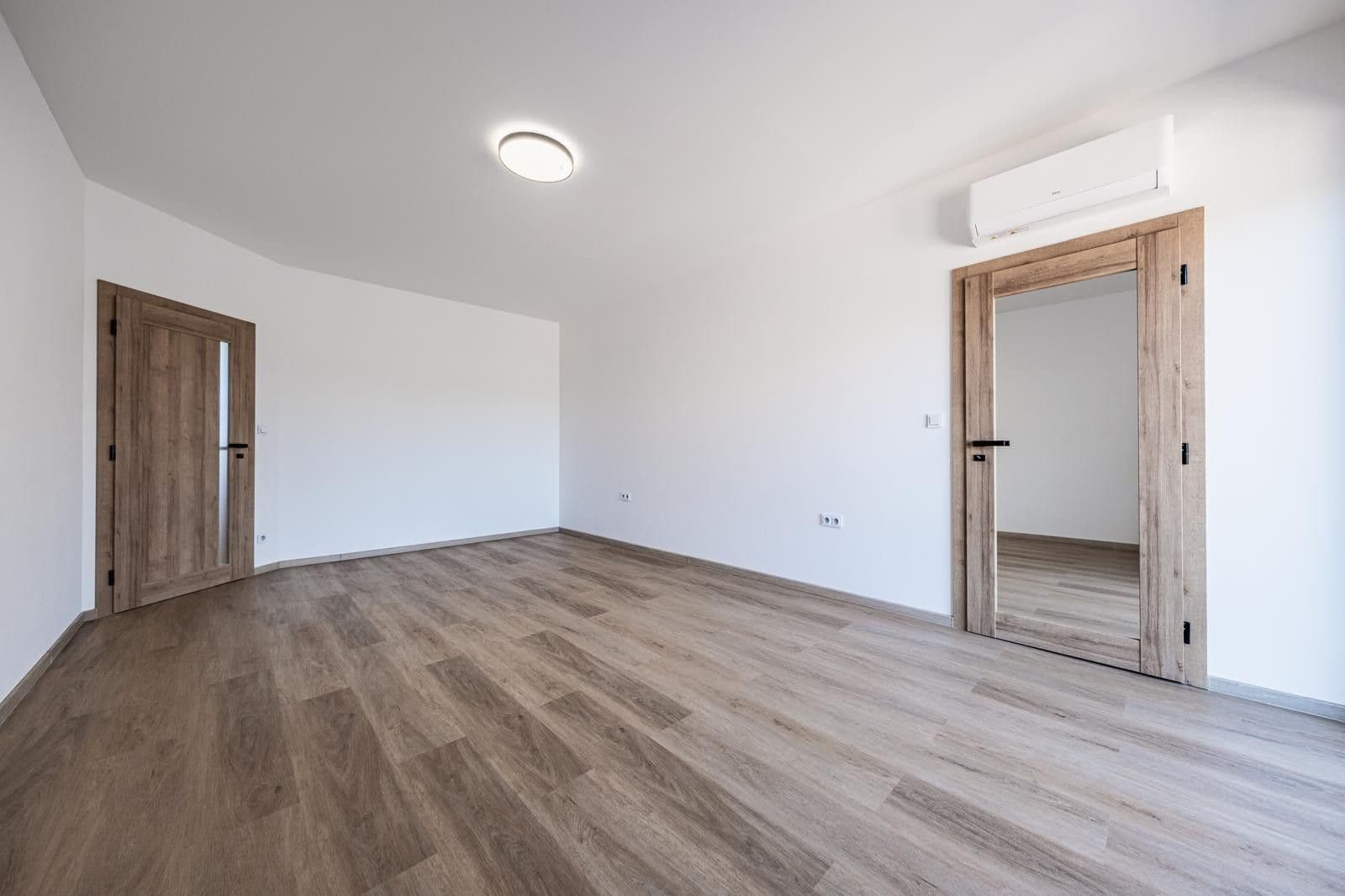 Predaj domu 191 m², pozemok 694 m², Oblouková, Kozojedy, Středočeský kraj Predaj domu 191 m², pozemok 694 m², Oblouková, Kozojedy, Středočeský kraj
