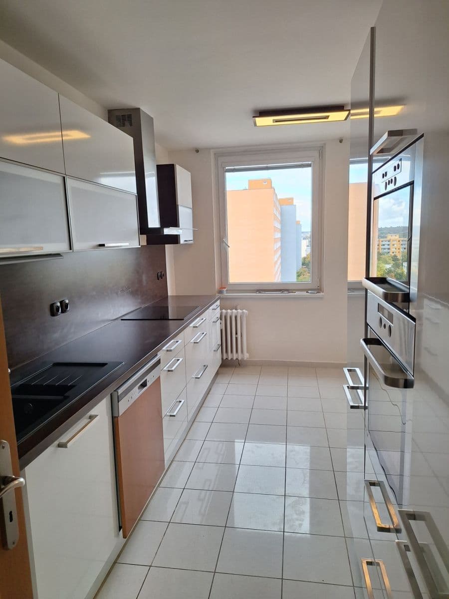 Prenájom bytu 2-izbový 55 m², Pomořanská, Praha, Praha Prenájom bytu 2-izbový 55 m², Pomořanská, Praha, Praha