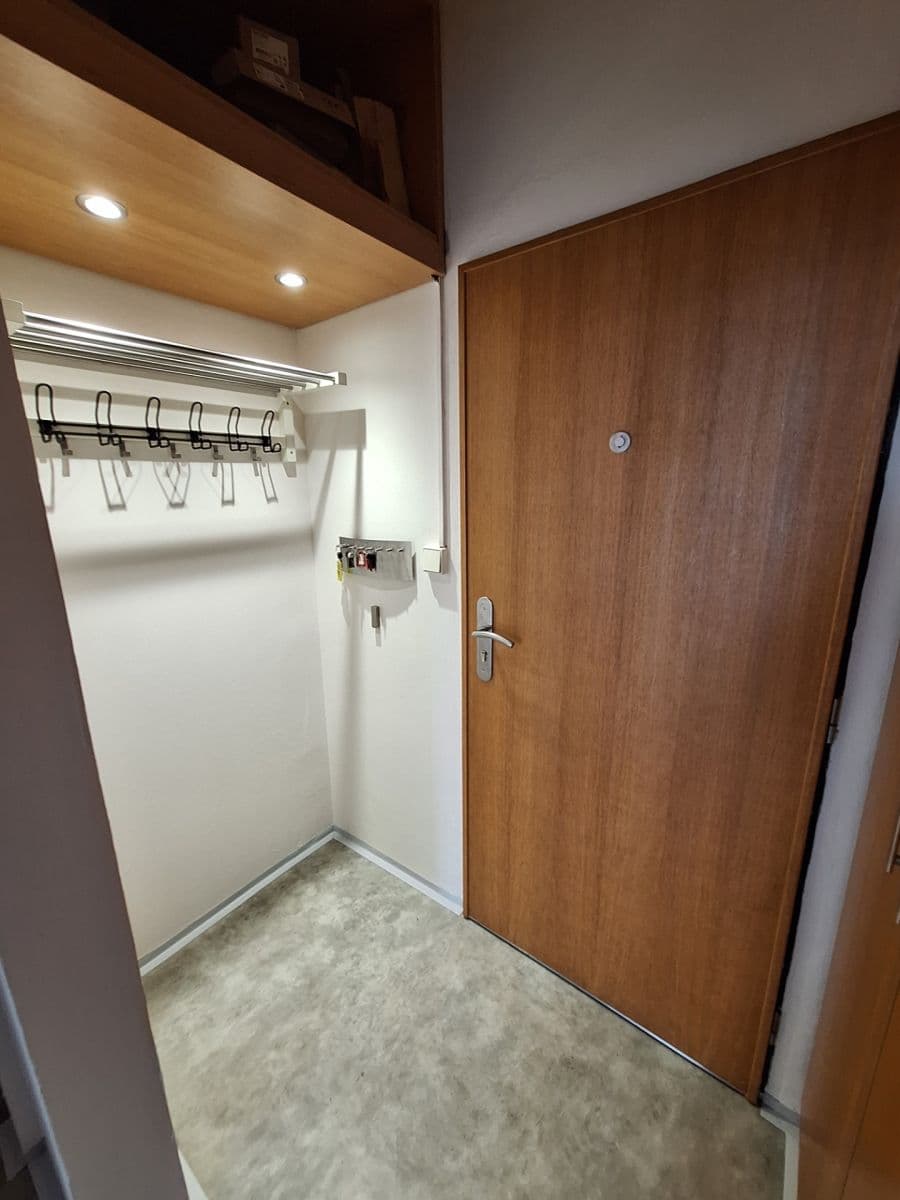 Prenájom bytu 2-izbový 55 m², Pomořanská, Praha, Praha Prenájom bytu 2-izbový 55 m², Pomořanská, Praha, Praha