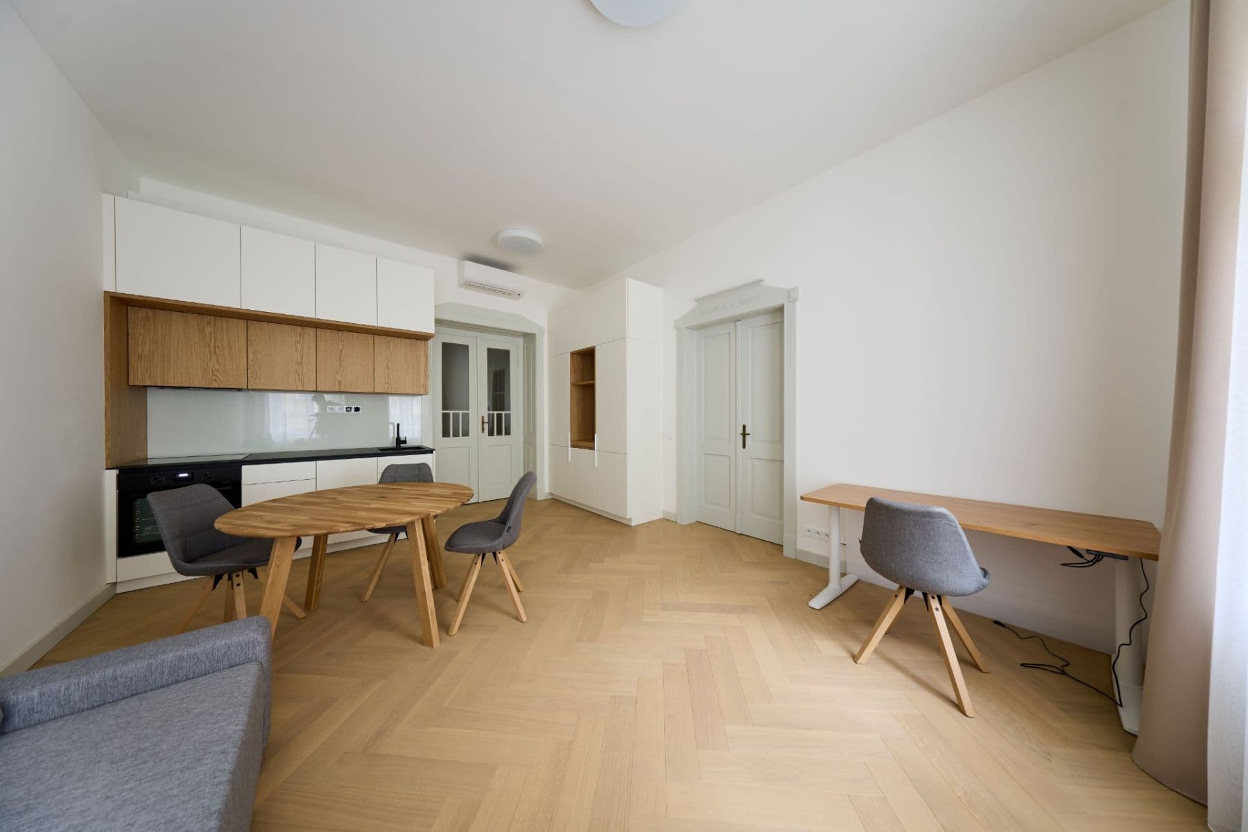 Prenájom bytu 2-izbový 65 m², Mánesova, Praha, Praha Prenájom bytu 2-izbový 65 m², Mánesova, Praha, Praha