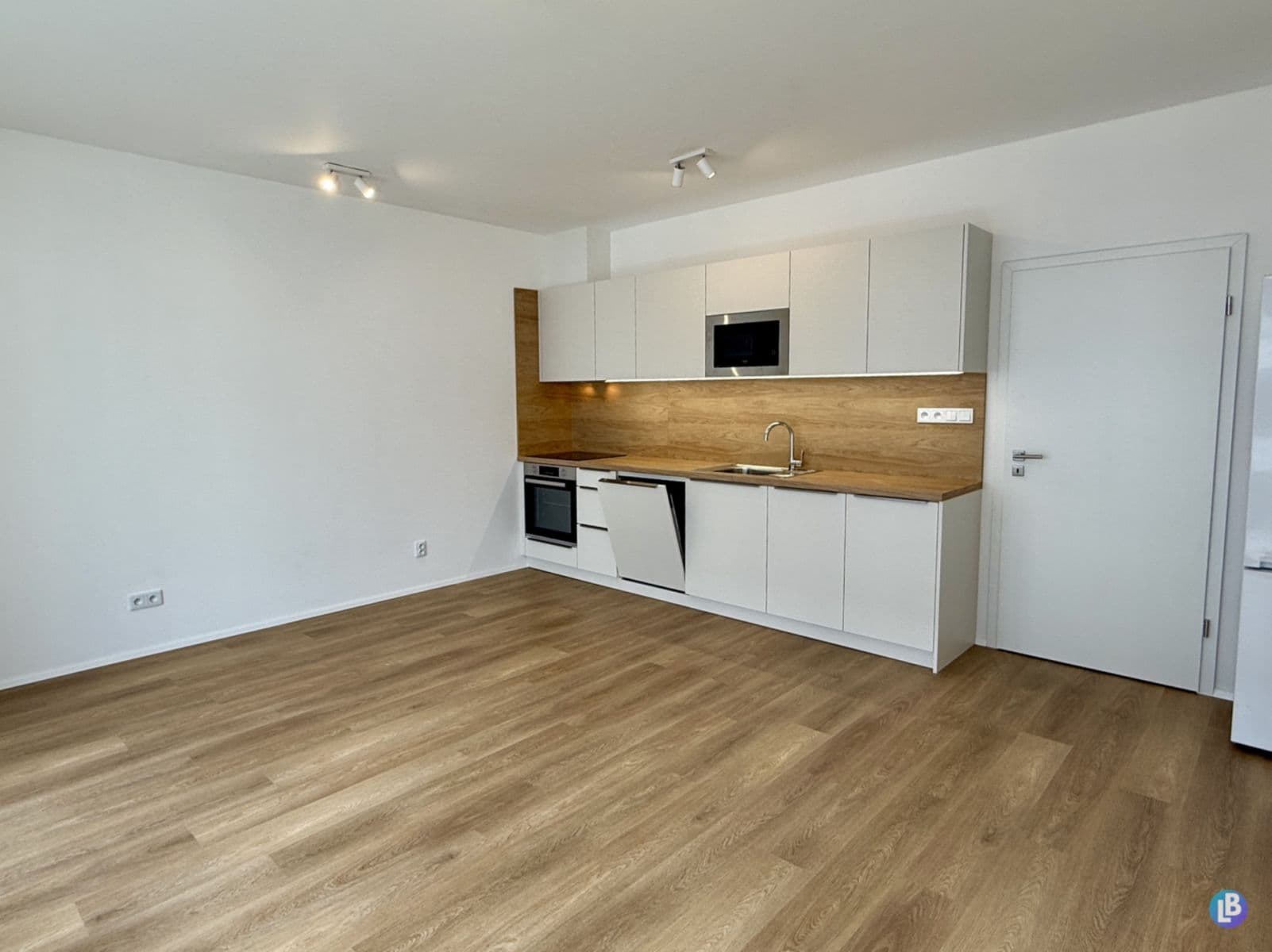Prenájom bytu 1-izbový 35 m², Železná, Plzeň, Plzeňský kraj Prenájom bytu 1-izbový 35 m², Železná, Plzeň, Plzeňský kraj