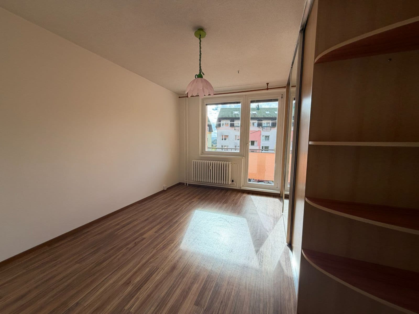 Prenájom bytu 3-izbový 86 m², Kaštanová, Rosice, Jihomoravský kraj Prenájom bytu 3-izbový 86 m², Kaštanová, Rosice, Jihomoravský kraj
