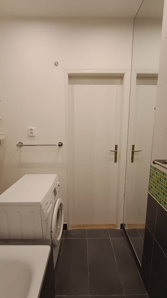 Prenájom bytu 2-izbový 52 m², Zelená, Praha, Praha Prenájom bytu 2-izbový 52 m², Zelená, Praha, Praha