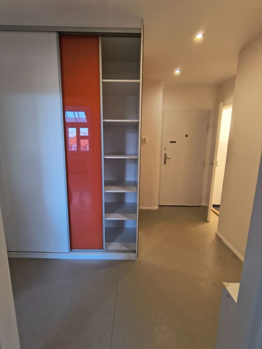 Prenájom bytu 2-izbový 52 m², Zelená, Praha, Praha Prenájom bytu 2-izbový 52 m², Zelená, Praha, Praha