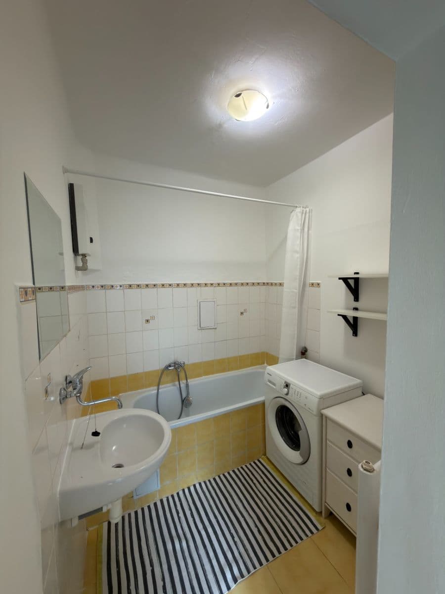 Prenájom bytu 2-izbový 51 m², U Městských domů, Ústí nad Labem, Ústecký kraj Prenájom bytu 2-izbový 51 m², U Městských domů, Ústí nad Labem, Ústecký kraj