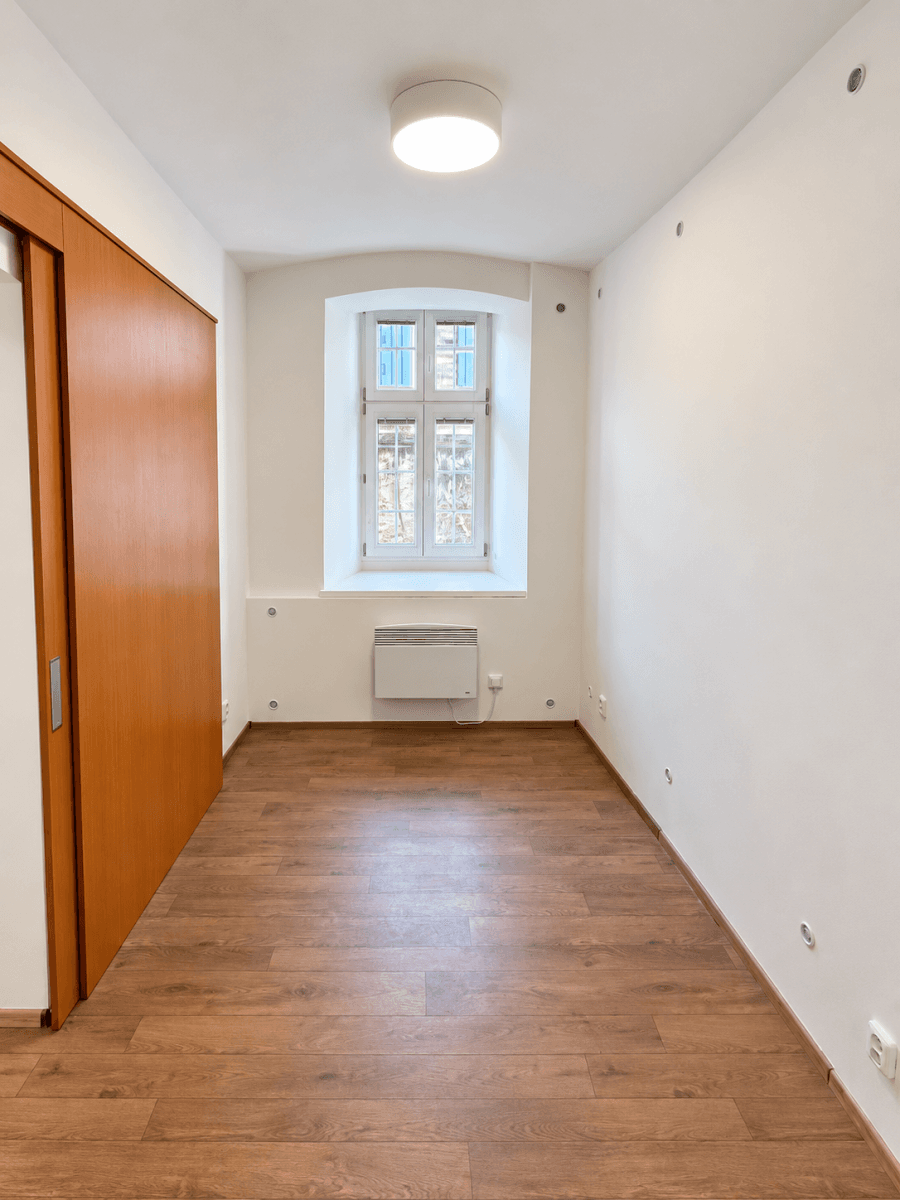 Prenájom bytu 2-izbový 33 m², třída Kpt. Jaroše, Brno, Jihomoravský kraj Prenájom bytu 2-izbový 33 m², třída Kpt. Jaroše, Brno, Jihomoravský kraj